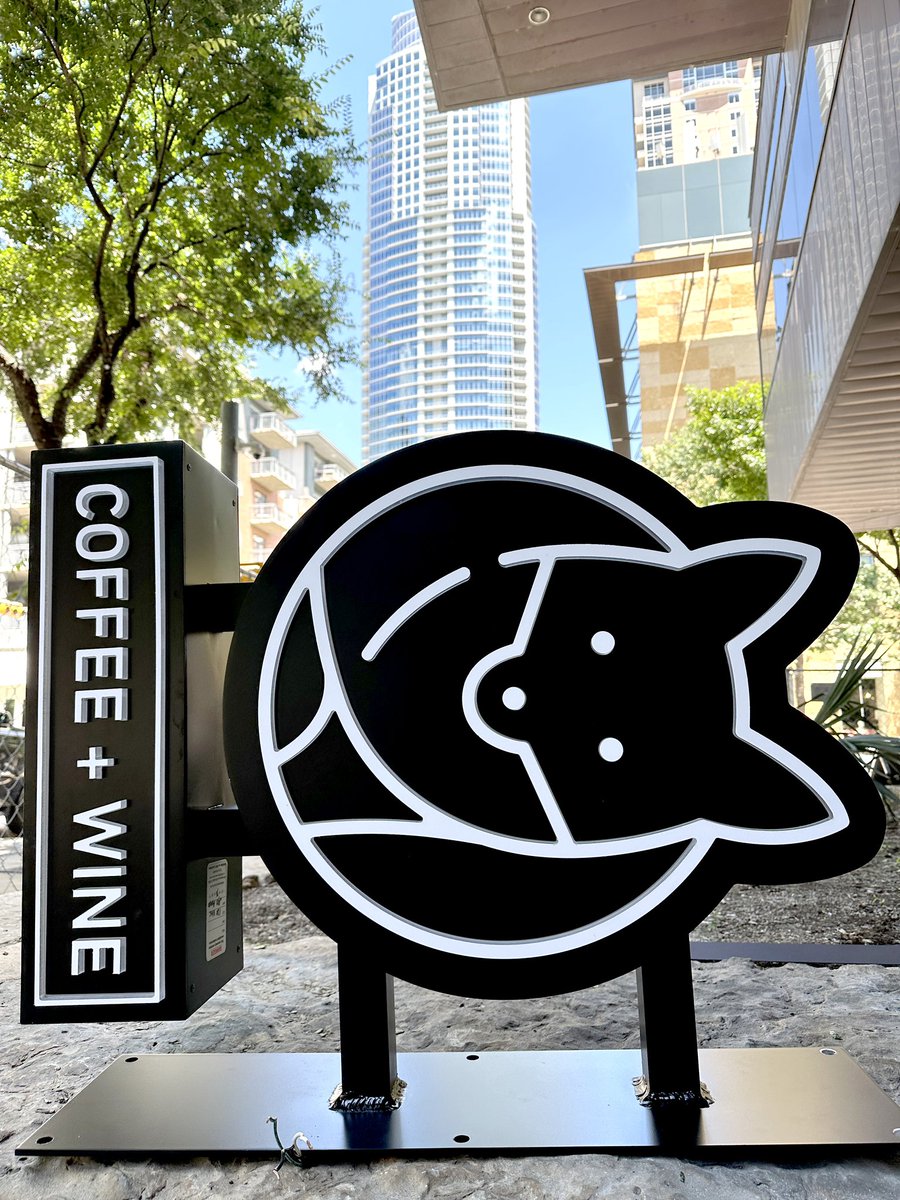 Not gonna lie. <a href="/foxtrotmarket/">Foxtrot</a> signs are one of my favorites because 🦊 are cool.