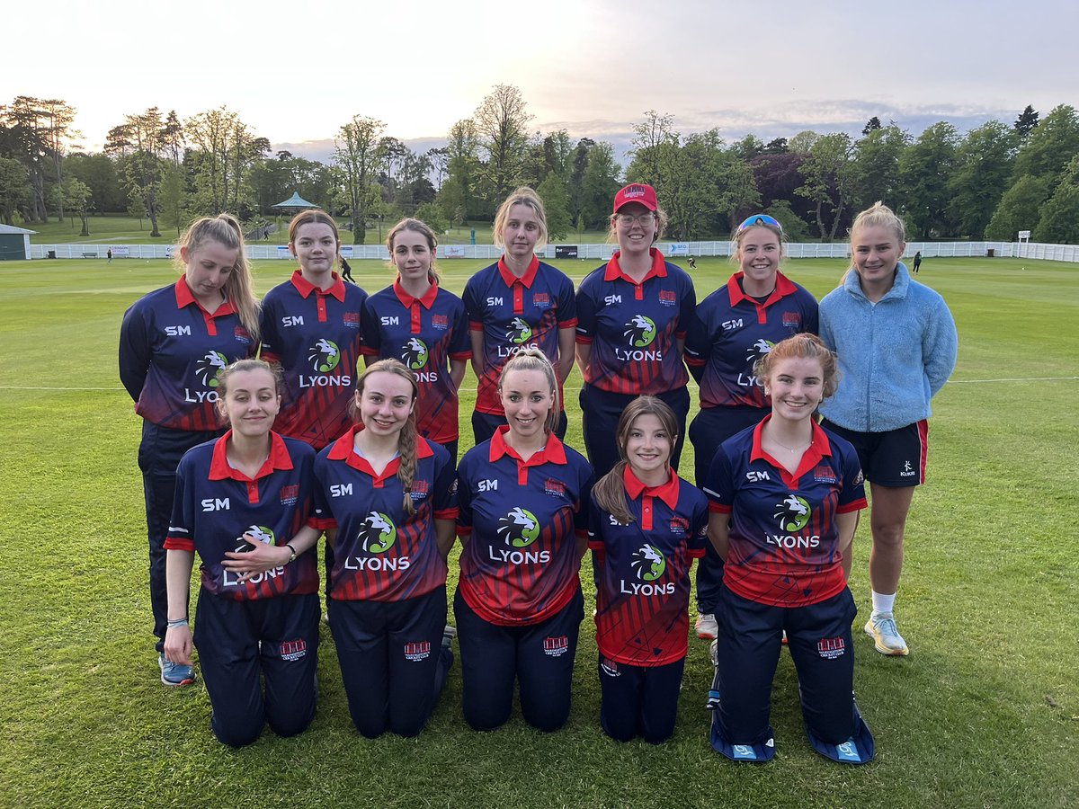 On Tuesday night our women were back in action with the Challenge Cup. 

Choosing to batwent in our favour this time. A great opening partnership between Sam Todd (38*) and Rachael Harrison (21). Along with some outstanding bowling Cara Murray 4-10. 

Waringstown won by 35 runs!