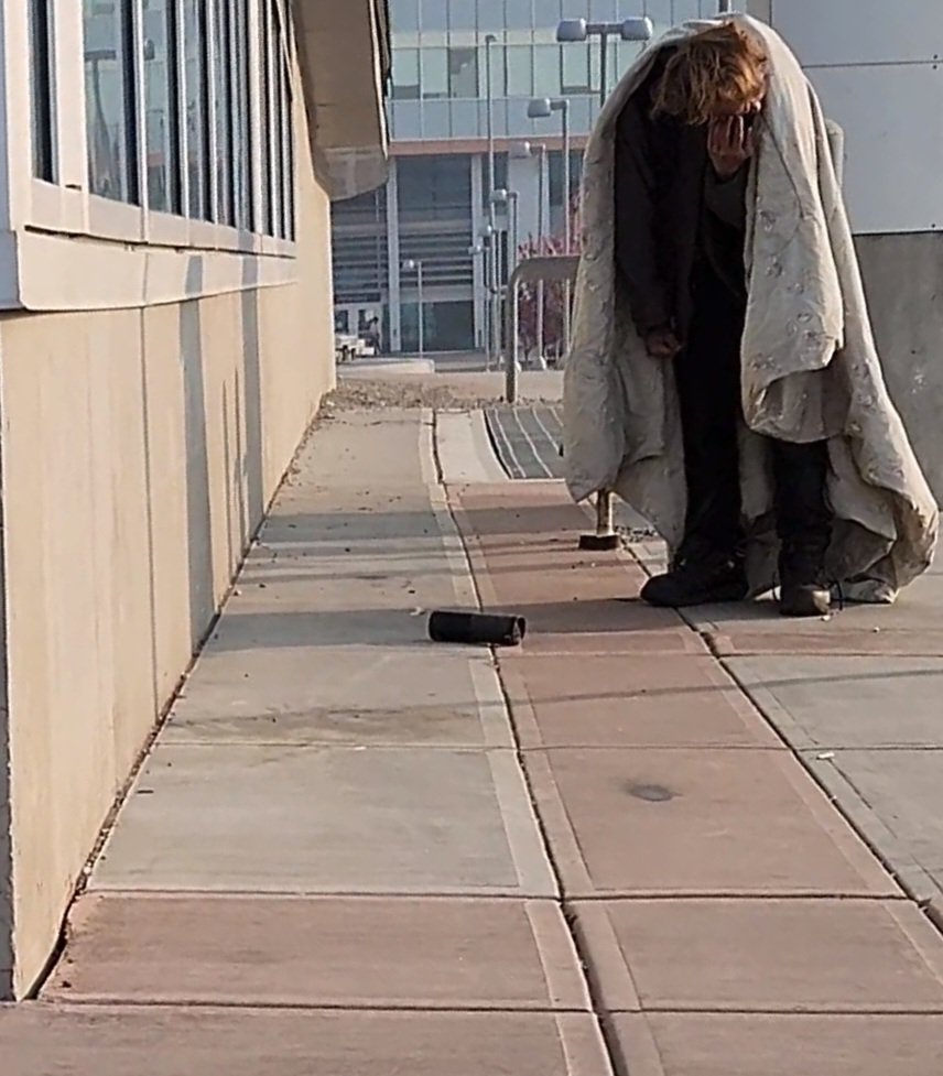 RealDanThiessen's tweet photo. Part 35 of my daily Calgary train scum series.
The homeless have been trained to stay out of the station, now they hang out on the sidewalk outside.
#yyc @JyotiGondek @CWalcottYYC #tourismyyc @CalgaryPolice @neufeld_mark @CoryBMorgan #yyclife #yyccc https://t.co/fEupsULv8I