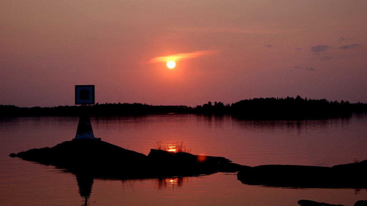 Are you ready for summer? 

We are!

#summer #vacations #lifeatthelake #sunsetcountry #ontario  #DiscoverON #canada