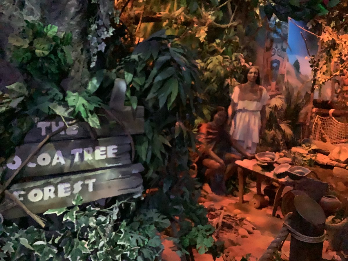 westheathprim's tweet photo. #WHPSClass10 learnt lots about the Mayans and their role in the development of cocoa this morning when visiting Cadbury World!

#WHPSTopic #WHPSHistory https://t.co/Fezh7VjSVC