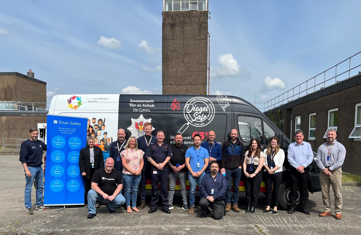 South Wales Fire and Rescue Service tweet media