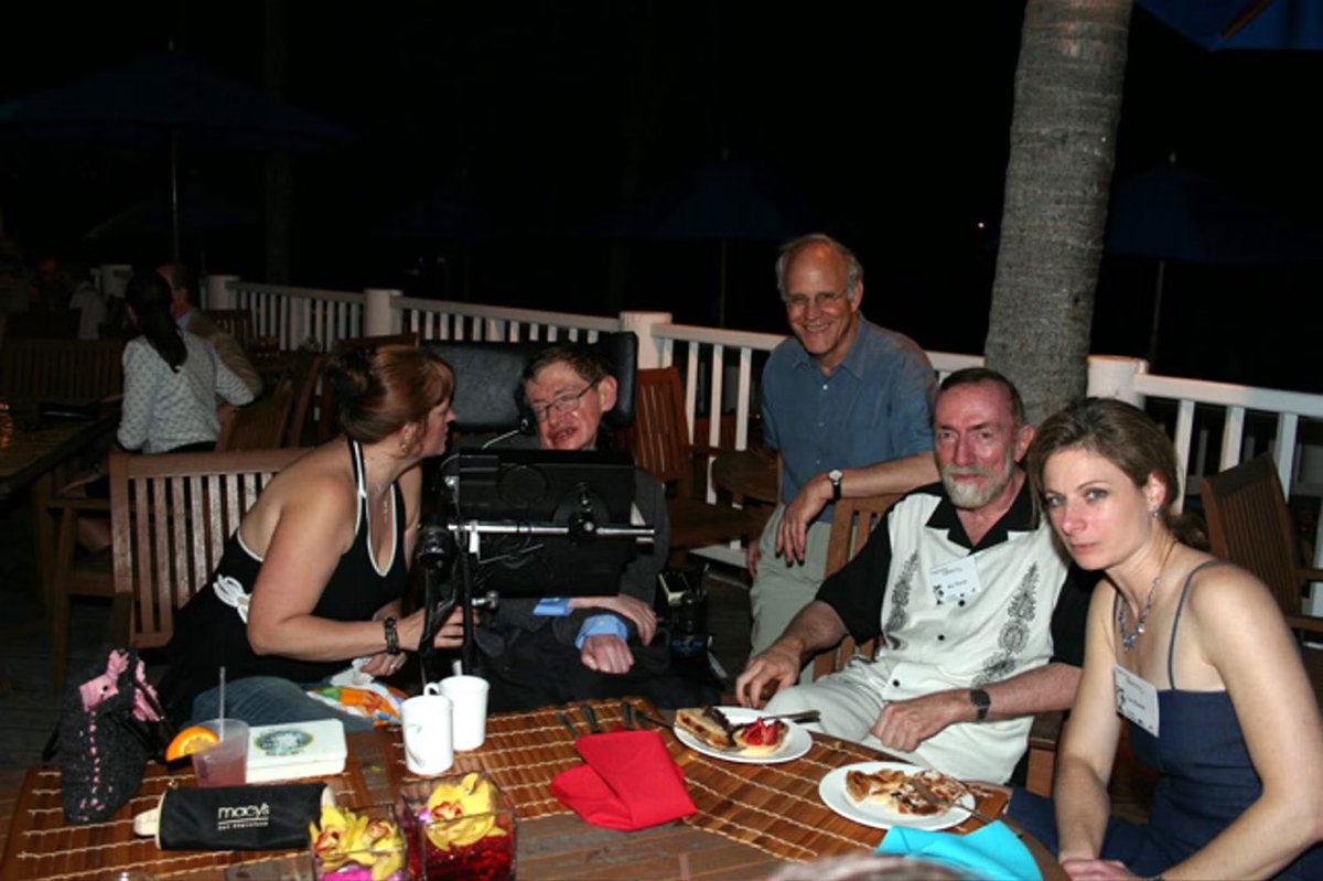 dom_lucre's tweet photo. Serious question, why the hell was Stephen Hawking? on Jeffrey Epstein’s Island? https://t.co/PXPdEDHQtO