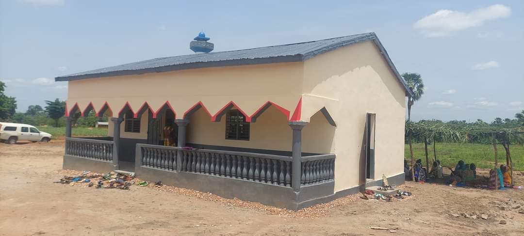 Newly mosque built in Kousontou Im Africa 🤩😘 #Ahmadiyya