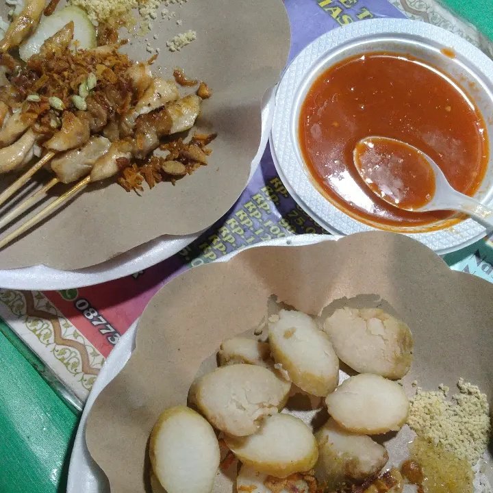 GUIS On Twitter GUIS Aku Abis Makan Taichan Di Blok M Sm Temenku guis-on-twitter-guis-aku-abis-makan-taichan-di-blok-m-sm-temenku