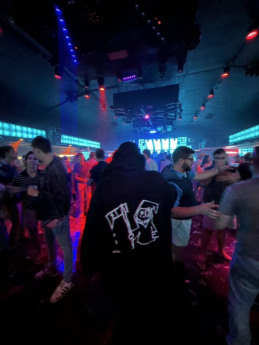 𝕷𝖆+𝖈𝖍 tweet media