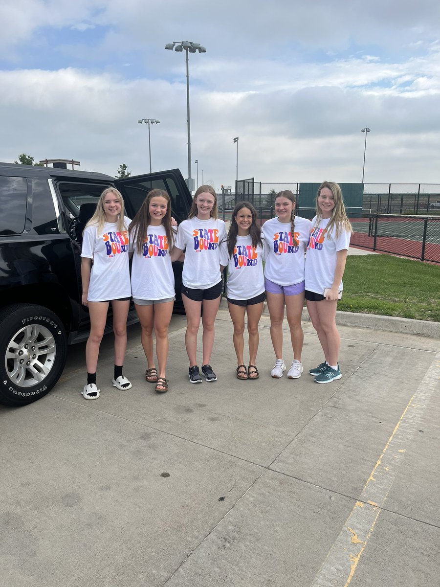 Buffs are headed to state! Send all the positive thoughts for safe travels and fast swims! 🙏🏼🏊🏼‍♀️