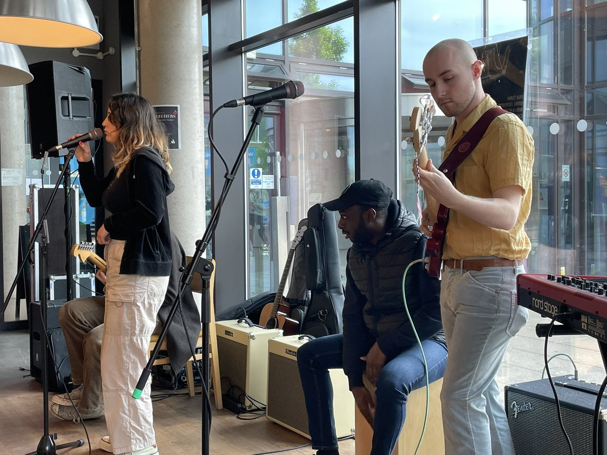 kristenharries tweet media