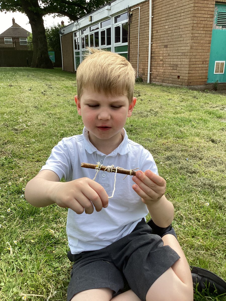whcps's tweet photo. Reception have had a fun morning outdoors as part of #OutdoorClassroomDay. Some of the children practised their fine motor skills, using string, sticks and flowers combined with a splash of creativity to make wands, birds, planes and dragons. #whcoutdoorlearning #whceyfs https://t.co/HSJtaNRYAG