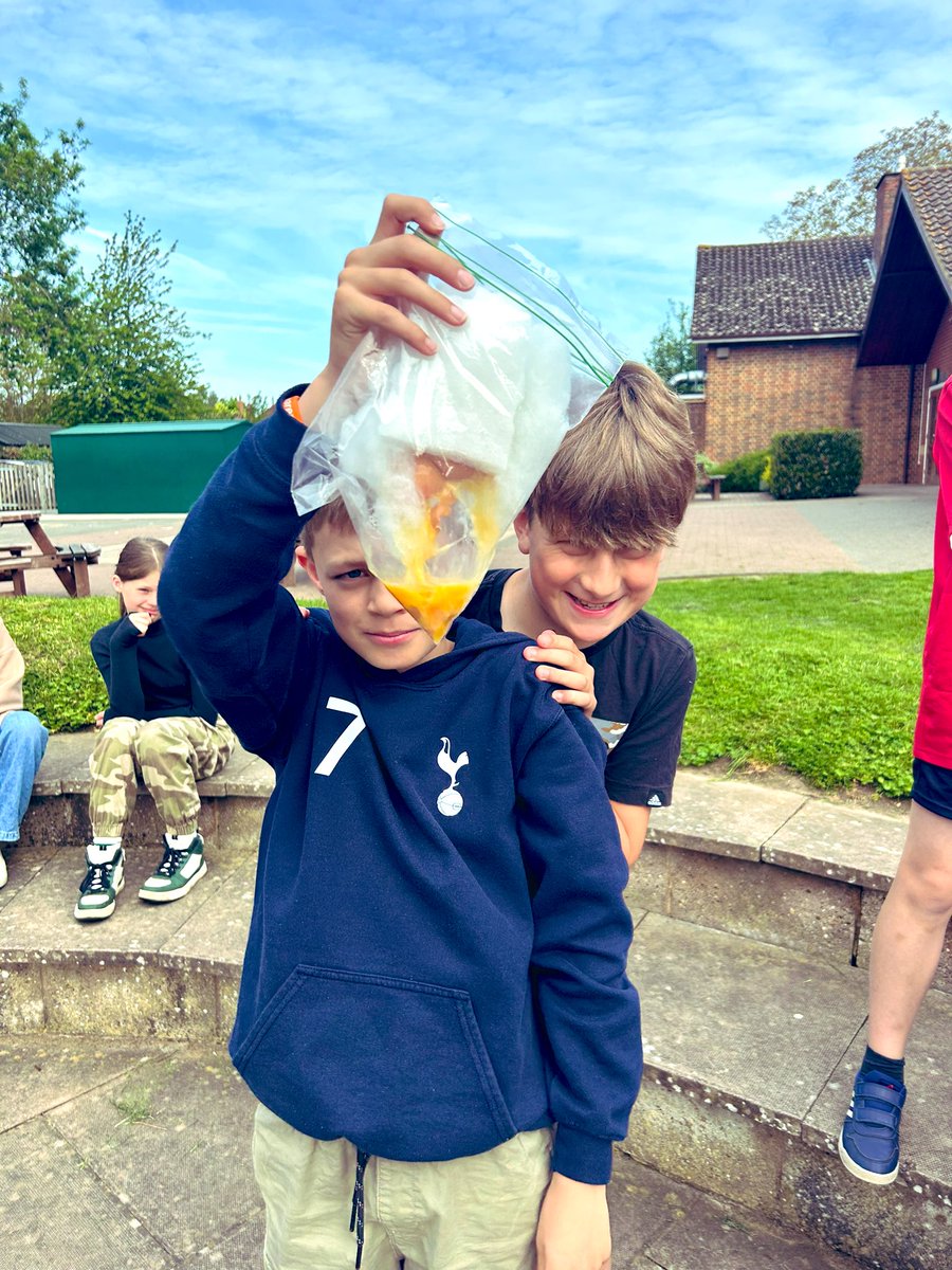 Barfordstpeters's tweet photo. It’s all got a bit eggciting in Y6 with Miss A’s science day workshop! From Y6 all the way to Reception! #bspScience #bspSTEM https://t.co/HFksAYs5FA