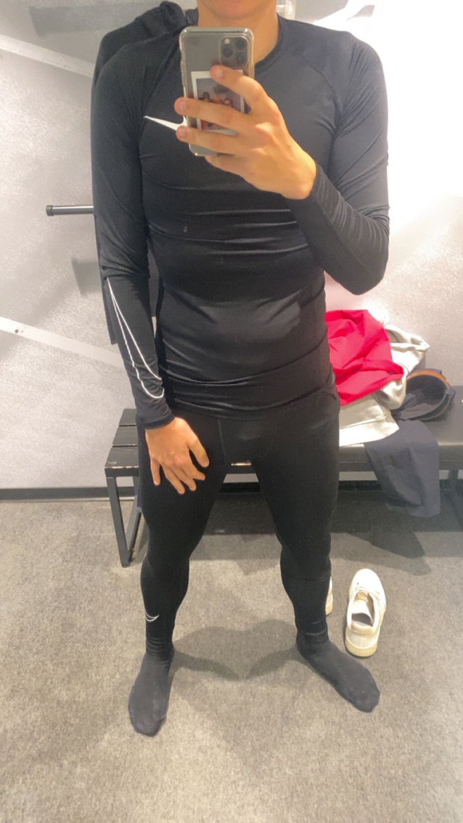 Like si tu kiffes les mecs en affaires de sport 💦

RT pour une surprise en dm 🍆

#bi #gay #kiffeur #cho7 #GayBordeaux