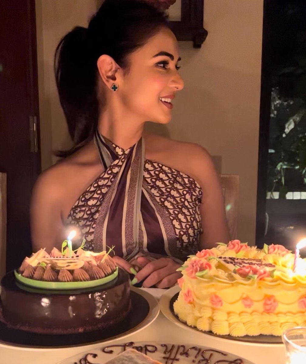 #HappyBirthday #SonalChauhan