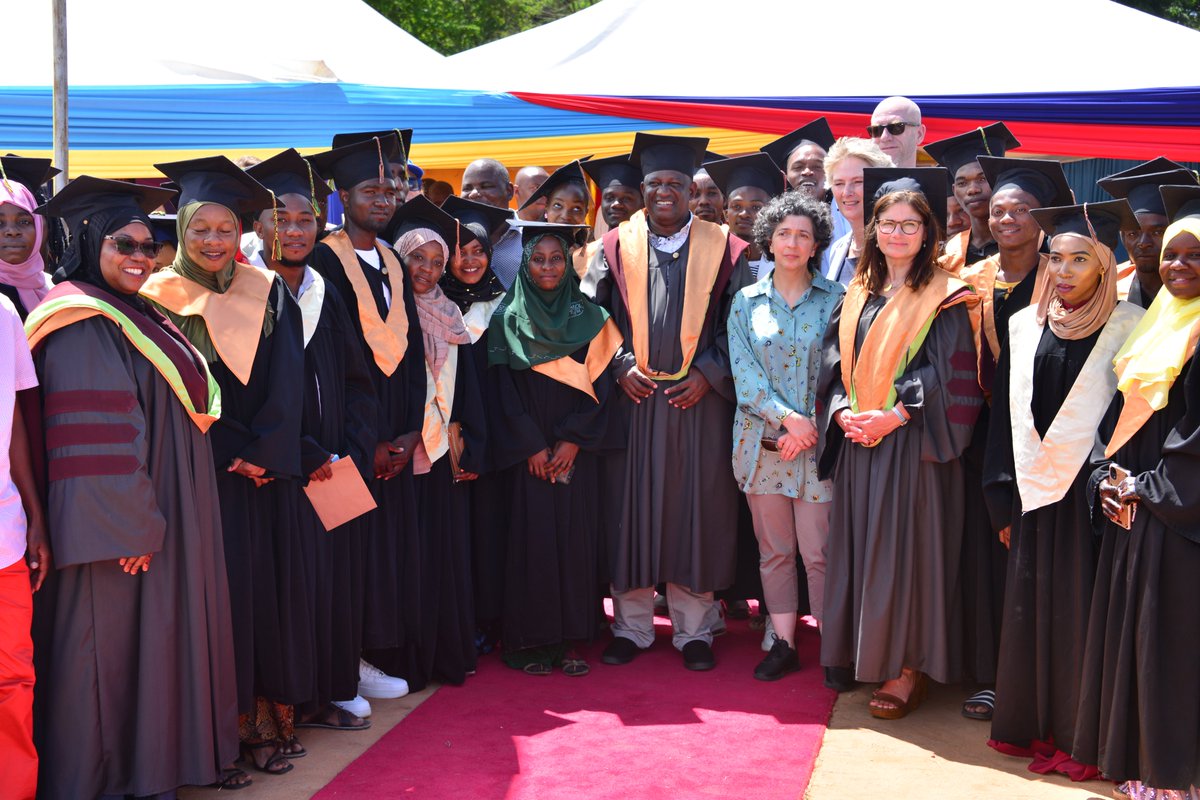 EUAmbKenya's tweet photo. Wonderful to see the graduates at the Vocational Training Centre in Ukunda. I understand that more than 400 have graduated and many are already in jobs. Supporting the youth is a true investment in the future of Kenya. #EuropeanYearOfSkills https://t.co/KJCMRLlEOl