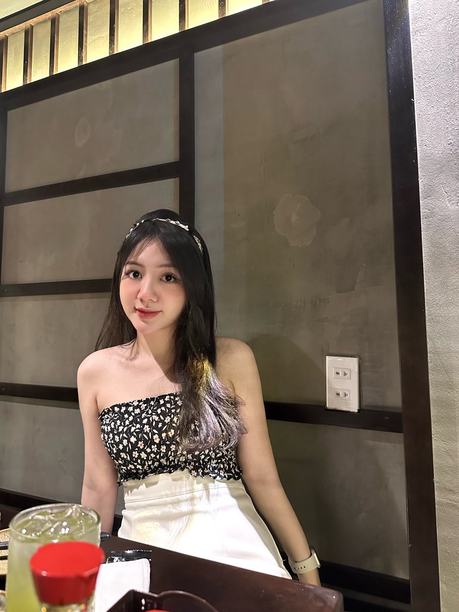 Emitran_'s tweet photo. [TỔNG HỢP]
☀️ Hiện tại @HookedProtocol đang là dự án lead trend Web3 Edutainment & SocialFi này. 
Dự án hiện tại đang trong vùng giá gom tốt và đang có các update tích cực trong thời gian qua. Ae đọc bài này để nắm và DYOR cho mình nha

1️⃣Sắp có bản IOS vào ngày 15/6 ??
- Ae nên join Cộng đồng Hooked VN (Emi để link dưới nè), team đang cook up để plan ra mắt bản web của Wild Cash (sử dụng được trên iOS) vào ngày 15/06.
Hi vọng MM sẽ pump token đợt gần ngày ra mắt iOS.

2️⃣ Partnership với Animoca Brands ? 👇

3️⃣ $HOOK Token tăng thêm Utility => Tăng Token Holder ? 👇

Anh em nên join cộng đồng Hooked VN để săn các event/ update cách earn trong này: 
Join đê: 👉 https://t.co/iqLwFUiojg

🎁Một số giveaway hiện tại của @HookedProtocol cho ae VN
1️⃣ $230 + 5 áo Hooked: đọc guideline tại: https://t.co/qFoYfBmpmV

2️⃣ $100 + 5 IDO Whitelist slots trên @GameFi_Official: đọc guideline tại: https://t.co/vRj2PMElaw