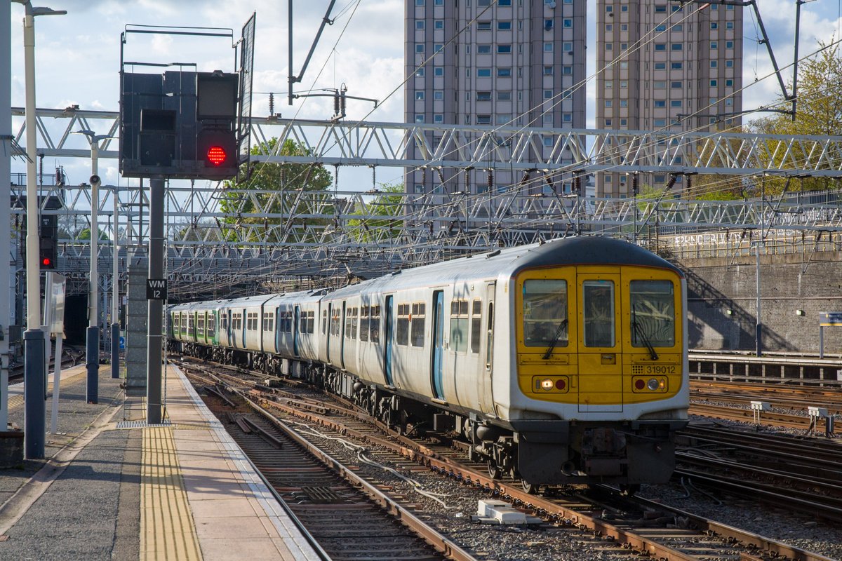 Class 319 update for LNWR

The Class 730/0s will replace the 319s as they can’t run beyond the end of June. Until training starts (conductors immediately) then their entrance into service will be summer and I would expect some short forms  to cover for the loss of the 319s.
1/2