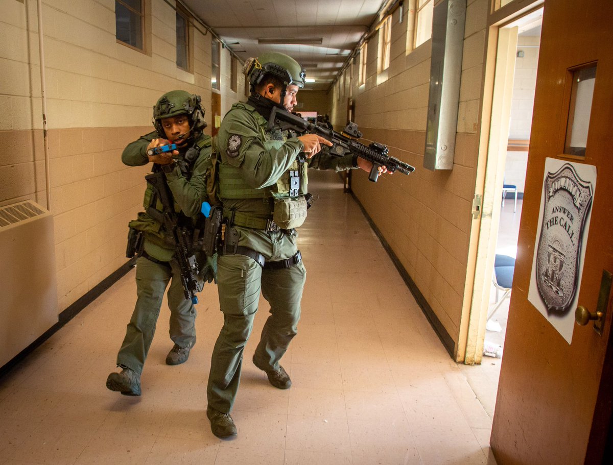 How do police and fire work together during active shooter and SWAT callouts? Tune in to the latest Side Alpha Leadership podcast for great insight on starting those conversations and building relations. Follow the link in the  bio.