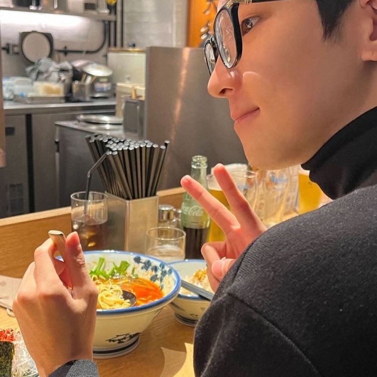 sethjunks's tweet image. 🥳