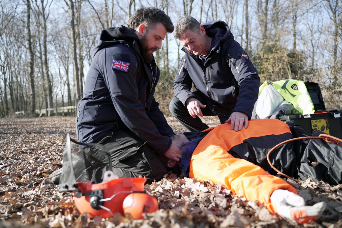 Empower yourself to save lives. Sign up to our unique humanitarian first responders course to be prepared for any crisis. Next date 26th/27th June. All funds raised will directly contribute to our cause to upskill the nation and bolster #ukresilience: civilreserve.uk/humanitarian-f…