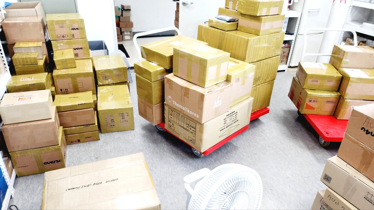 korseller365's tweet image. Today&apos;s Delivery!
US,CA,BO,JP,TR,Southeast Asia,South America!
(K-Packet,EMS,UPS,QEx,SLS,Pantos,Korean Address)

Thank you very much :)

#webcheckout #bantaek #koreawarehouse #proxyservice #addressrental #inclushions #kpop #kpoptwt #kpopidol #klivewh #BTS #blackpink #seventeen