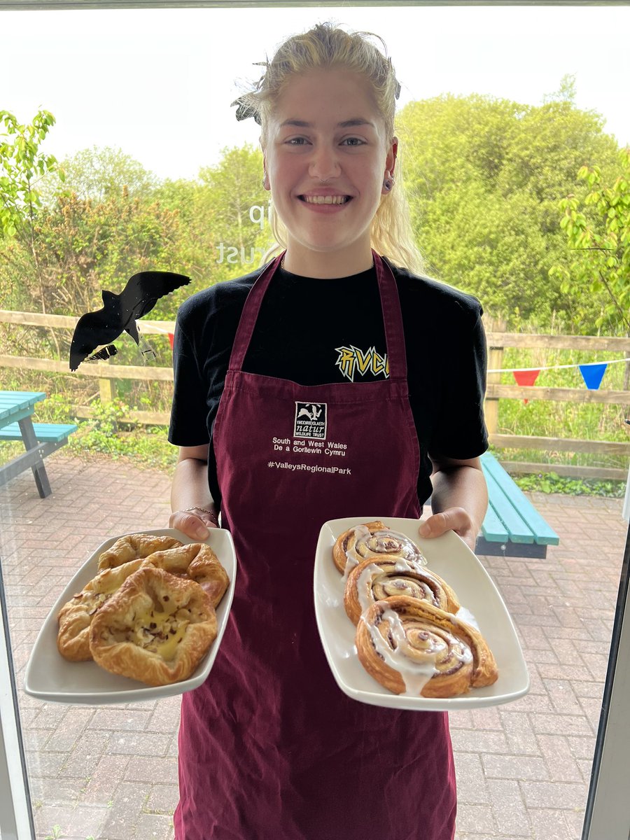 Danish Dreams!  🥐😋

Our Cinnamon & Apricot Danish Pastries are the perfect side kick to accompany your coffee. ☕️😊 

Our Visitor Centre & Cafe is open Weds to Sun 10am - 4pm. 👍

#DanishPastries #WildFood #CakeGoals #Cake #CakeHeaven #Coffee #ParcSlip #WildlifeTrust #Bridgend