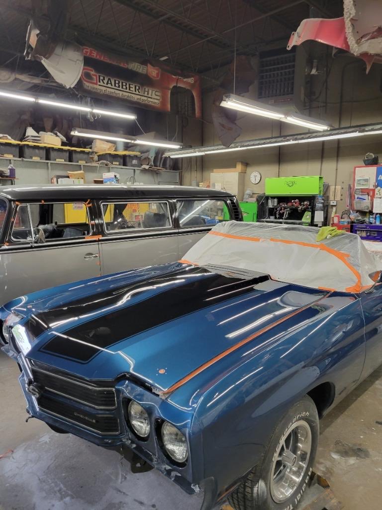 FATBOIRIDINHIGH's tweet photo. Wet paint #chevellle https://t.co/4hFSmSiaBa