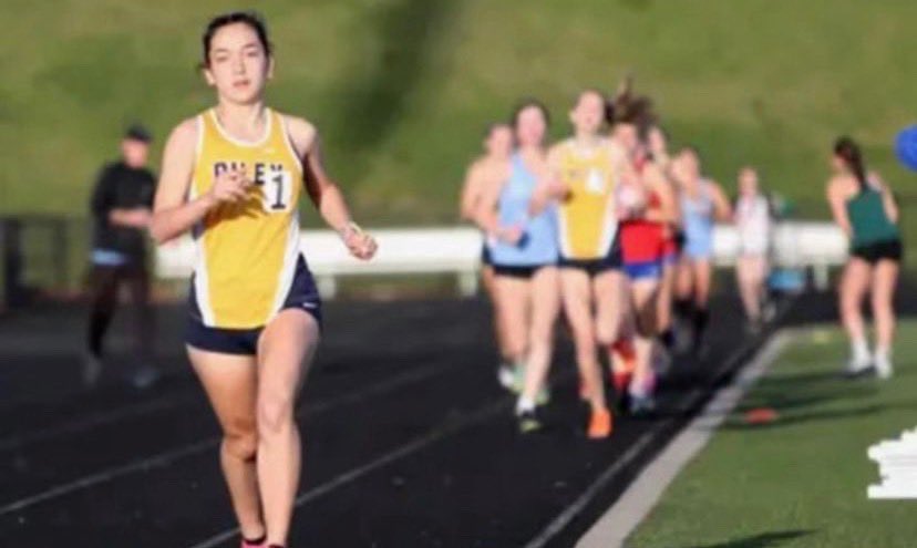 RileyTrackField's tweet photo. Congratulations Annika Retana 
Regional Qualifier 1600m Run
4th Place (5:36) 
#WildcatPride https://t.co/DkA4kdcy4V