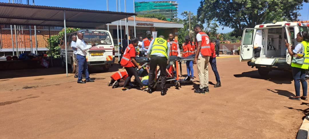As we celebrate the 7th UN Global Road safety week for sustainable mobility, our Emergency Response team (First Aid) made a simulation to help participants understand how to give firstaid to the injured at an accident scene, in case of an emergency.
#UNRoadSafetyWeek
#SafetyFirst