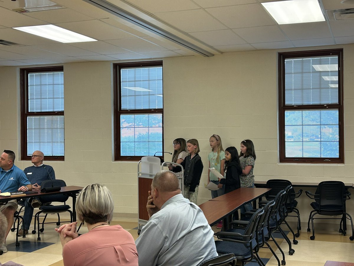 _sofiacerrato's tweet photo. So incredibly proud of all the hard work these girls have put in to creating the Bee Committee! They’ve done an amazing job working towards their goal of getting bees on our campus and now have the approval from the board to move forward with their bee house. So proud of them!!!! https://t.co/slEZcnxdh8