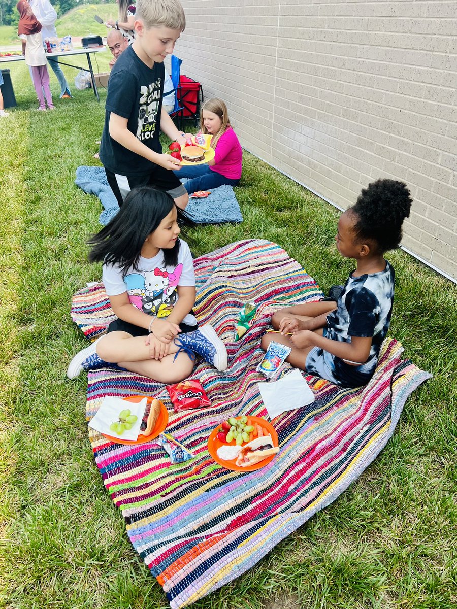 Our Classroom BBQ was a hit! Thank you to my amazing parents!!! 11 parents showed up! Wohoo!!! #CREateLeaders #CRE_Cardinals #cpsbest #scholarsfirst