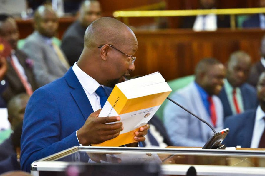 The President's electricity bill is at UGX 500 M and the water bill at UGX 500 M which is bigger than that of a big factory.

Whatever they are manufacturing at State
House, Allah knows - Hon. Ssemujju Nganda

#GalaxyFMNews | #PlenaryUG