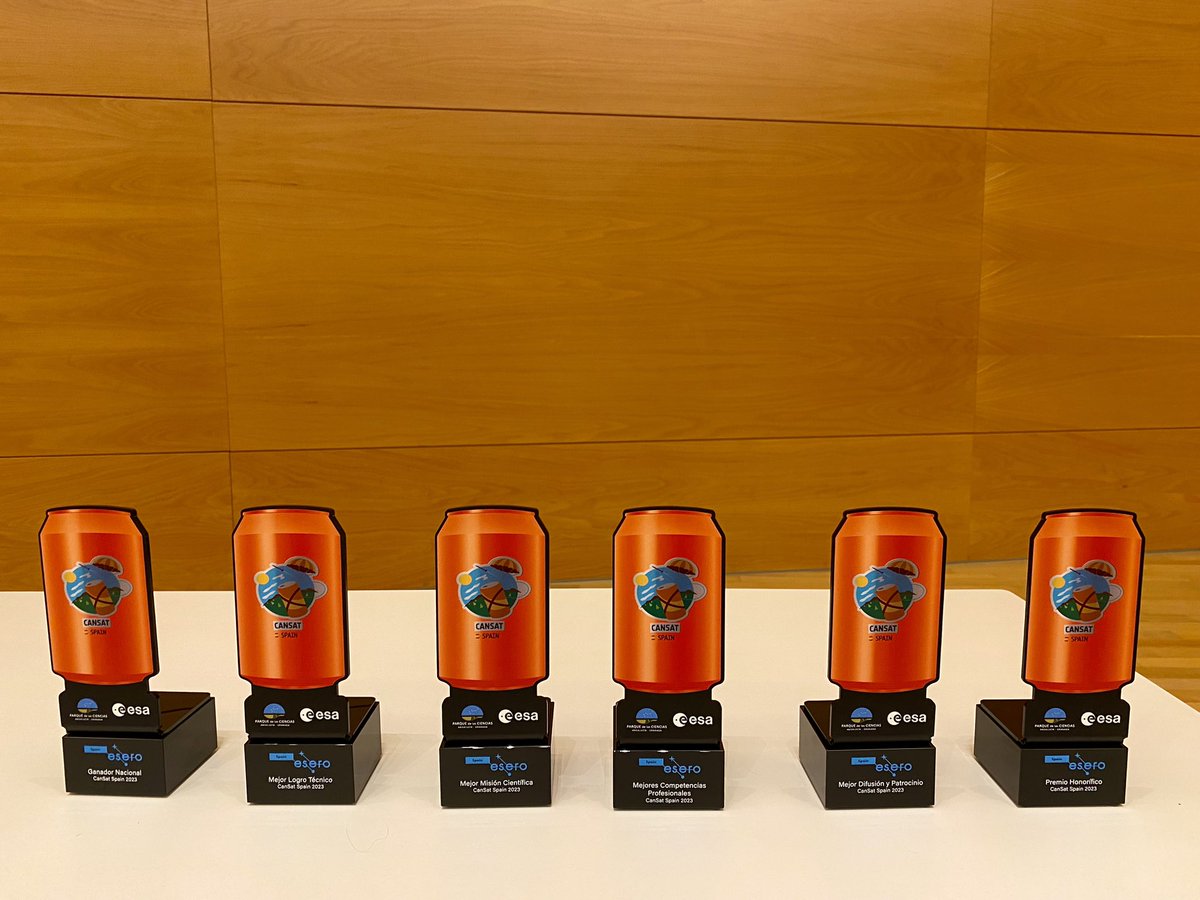 Tenemos muchas ganas de saber quien volverá a casa con ellos 🙌🏻

#EseroSp #Cansat2023 #CanSat #PYCT <a href="/ParqueCiencias/">Parque De las Ciencias</a> <a href="/esa_es/">ESA España</a> <a href="/ESA__Education/">ESA Education</a>