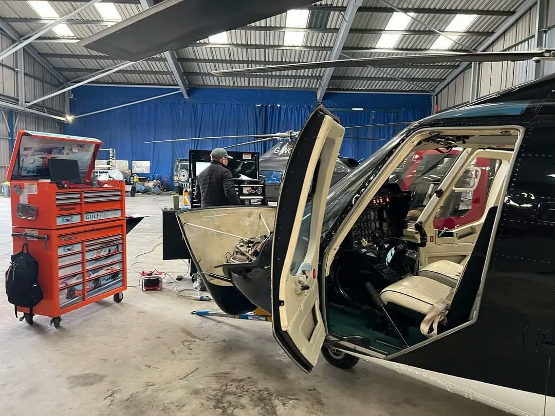 Recognise the lines?????
#helicopters #service #maintenance #classic #gumball3000 #gumballlife #gumballfamily #edinburghtoportmontnegro #weare23 #hypercars #supercars #classiccars #roadrally #adventure #crosscountries #drivinghypercars #drivingsupercars #drivingclassiccars #power