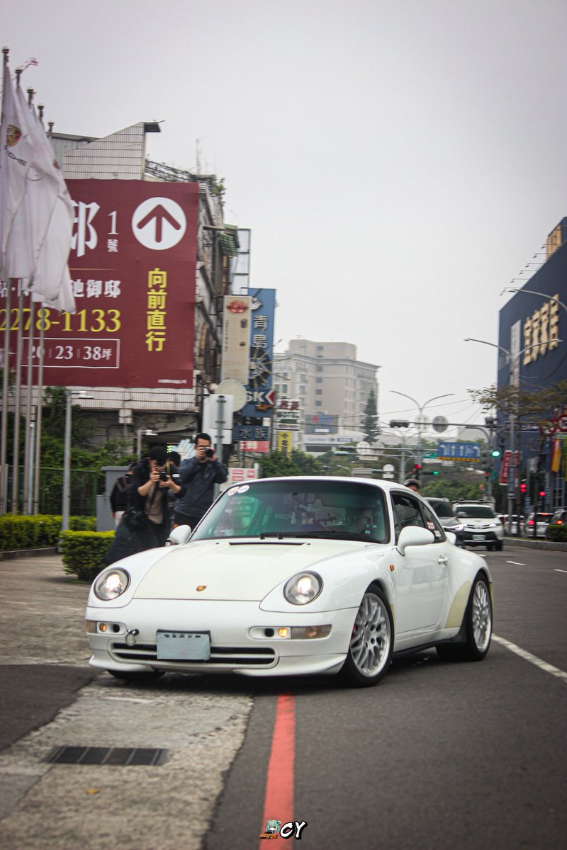 Porsche 911 carrera (993)
#porsche #911carrera #993carrera #oldcar #oldcars #classiccar #classiccars #classicof90s #sportcar #sportcars #supercar #supercars #amazingcar #amazingcars #amazingcars247 #topcars247 #taiwan #taipei #carphoto #carphotos #carphotograper #carphotograpy