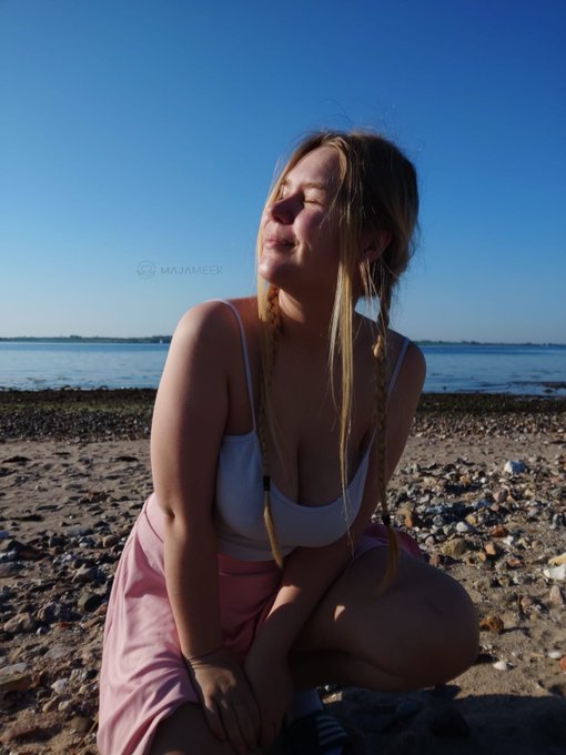 Happy fathersday! 😘   Have a nice day! What are you doing today? 🤭 https://t.co/Si0TVBZNik<a href="/tag/onlyfans"class="tags"><span>#onlyfans</span></a><a href="/tag/chubbywomen"class="tags"><span>#chubbywomen</span></a>
