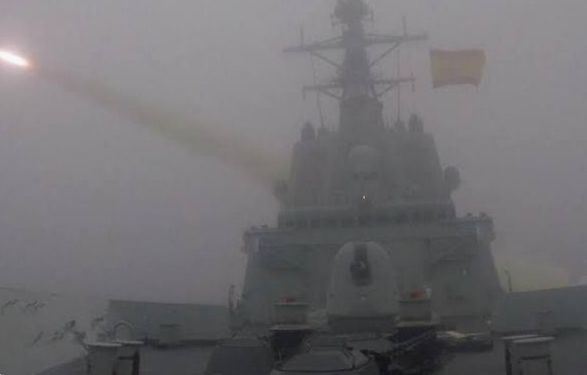 PlataformaMill1's tweet image. La #Fragata F-103 "Blas de Lezo", (en honor al hombre que protagonizó la heroica defensa de #CartagenaDeIndias, apodado el "mediohombre") cumple 20 años con el #lanzamiento de misiles de superficie y antiaéreos. 

eldebate.com/espana/defensa…