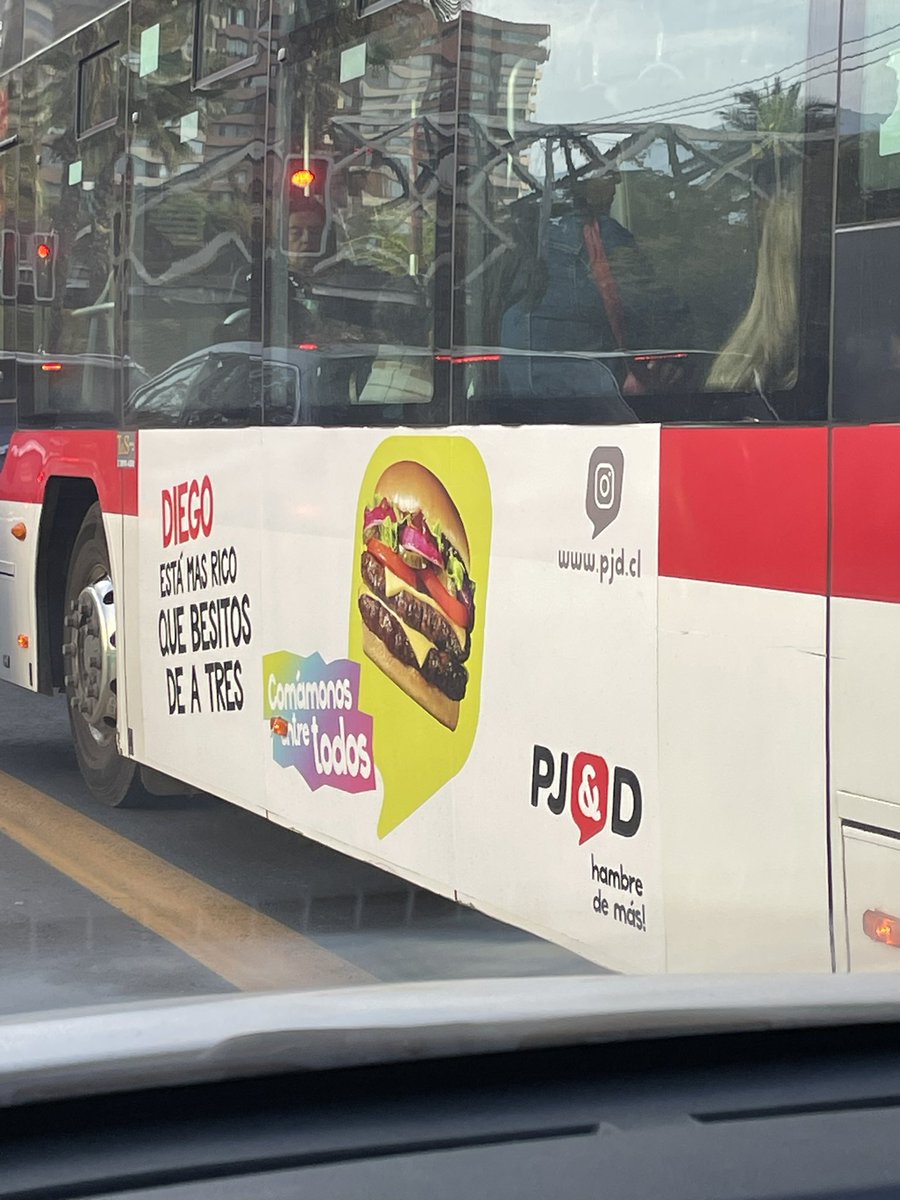 franrayo's tweet photo. Hoy en #sexovende igual mucho o no?

Idea para @dcanala “porque después de toda buena cacha, dan ganas de algo dulce” 

Pero de ahí al transporte público, insisto, mucho, no? https://t.co/mouhqoB5Yx