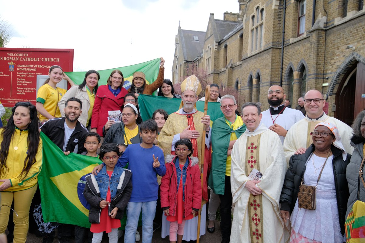 Caritas Diocese of Brentwood (@caritasdob) on Twitter photo Some wonderfully joyful moments from the Mass for Migrants.
Click here to read more about it: caritasbrentwood.org/news/mass-for-…
<a href="/citizens_london/">London Citizens</a> <a href="/telcocitizens/">TELCO CITIZENS</a> <a href="/StAntsE7/">St. Antony's</a> <a href="/stbons/">St Bonaventure's</a> <a href="/StAngelas_Sch/">St Angela's Ursuline School and Sixth Form</a> <a href="/stantonysFG/">St Antony of Padua, Forest Gate</a> <a href="/BrentwoodRC/">Diocese of Brentwood</a> <a href="/RCWestminster/">Westminster Diocese</a> <a href="/RC_Southwark/">Archdiocese of Southwark</a> Some wonderfully joyful moments from the Mass for Migrants.
Click here to read more about it: caritasbrentwood.org/news/mass-for-…
<a href="/citizens_london/">London Citizens</a> <a href="/telcocitizens/">TELCO CITIZENS</a> <a href="/StAntsE7/">St. Antony's</a> <a href="/stbons/">St Bonaventure's</a> <a href="/StAngelas_Sch/">St Angela's Ursuline School and Sixth Form</a> <a href="/stantonysFG/">St Antony of Padua, Forest Gate</a> <a href="/BrentwoodRC/">Diocese of Brentwood</a> <a href="/RCWestminster/">Westminster Diocese</a> <a href="/RC_Southwark/">Archdiocese of Southwark</a>