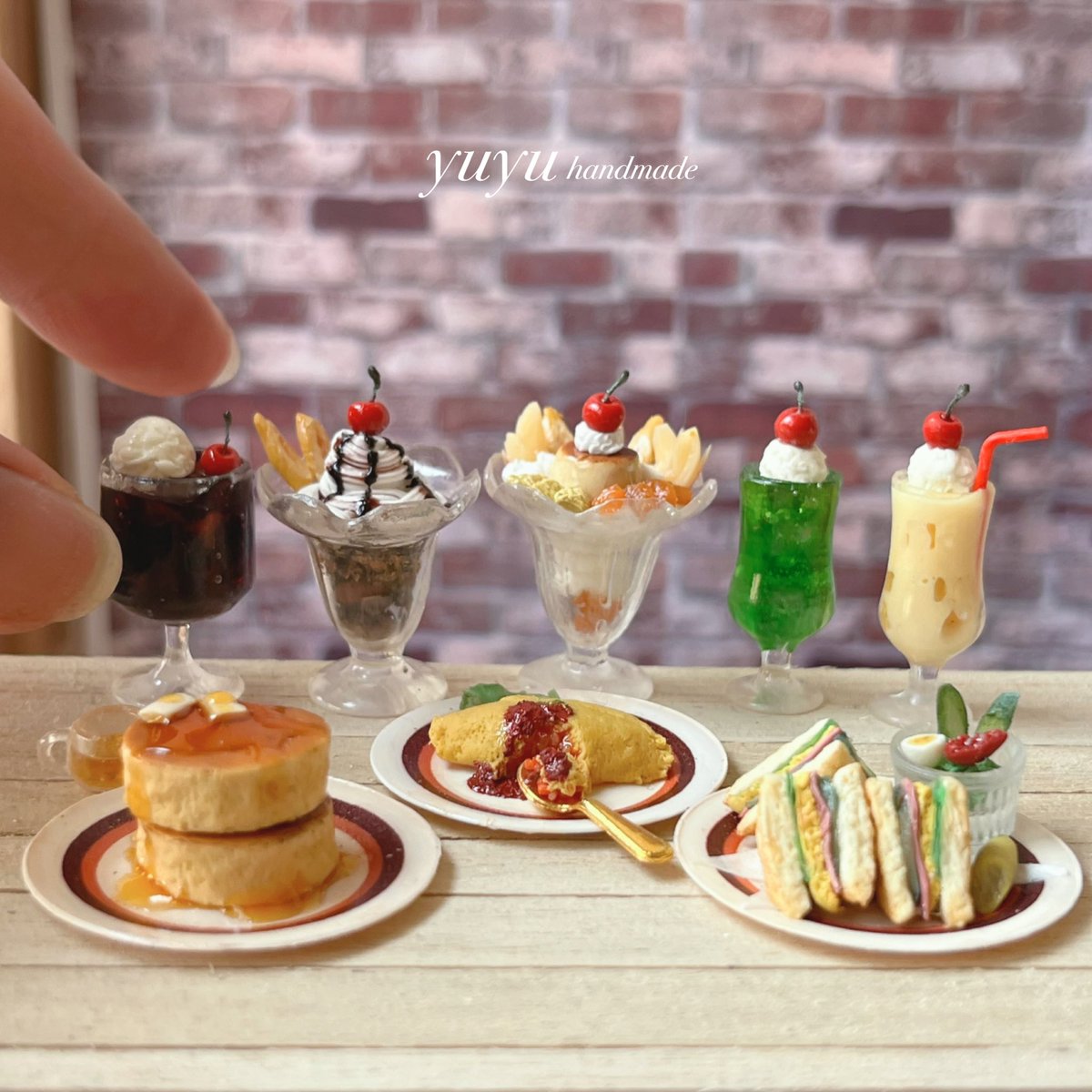 MiniYute's tweet photo. 純喫茶のメニュー色々できました！

#ミニチュア #ミニチュアフード #miniature #miniaturefood #dollhouse #ドールハウス #樹脂粘土　 #ハンドメイド #ブライス #アイシードール #推し活 #リカちゃん #昭和レトロ https://t.co/ukFGls3dWB