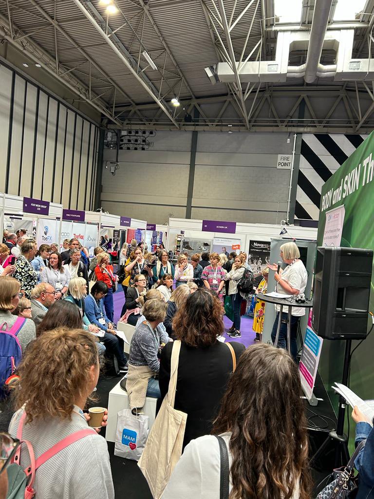 PrimaryCareShow's tweet image. Standing room only for Ruth Bender Atik in our wellbeing theatre! 

‘Let’s talk about miscarriage: facts, feelings and how you can make a difference.’

#PrimaryCareShow #PCPH2023