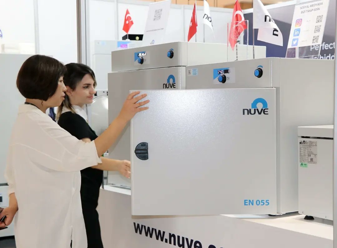 nuve_as's tweet photo. Nüve, 15-18 Mayıs 2023 tarihlerinde 2. Uluslararası Moleküler Bitki Koruma Kongresi’ne (IMPPC) katıldı.
Nüve exhibited its wide range of products at the 2nd International Molecular Plant Protection Congress between 15-18 May 2023.
#IMPPC2023 #technology #sustainability #Nüve https://t.co/3o6uTXB003
