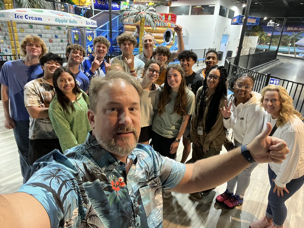 FDHSacademies's tweet photo. Thank you Dave Hasler, Matt Morris, and Josh Peugeot for talking to our FBLA students about your business model!  @MalibuJacksLEX https://t.co/ljSNd54fcB