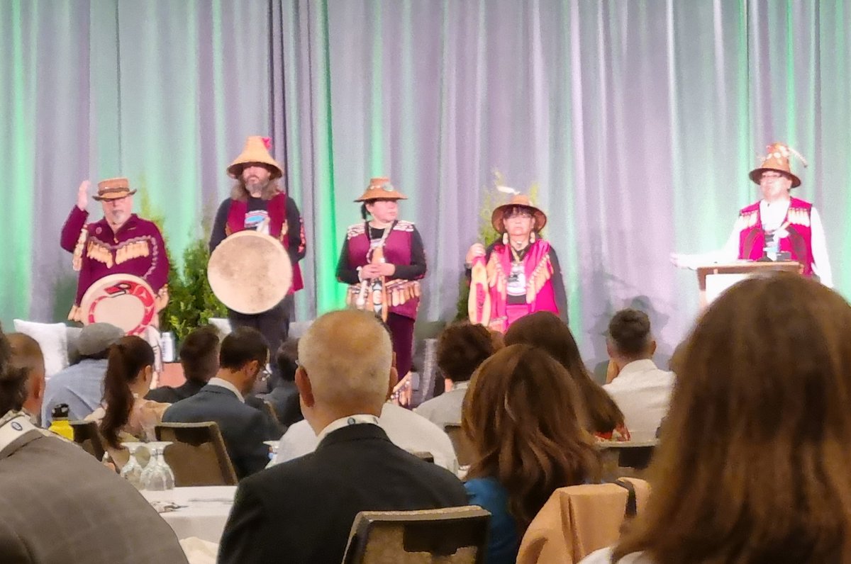 pefcSwe's tweet photo. #pefcweek och #sficonf i Vancouver. Forest, people and nature positive! Fint välkomnande av Squamish ocean canoe-representanter. https://t.co/XTSPrklb1t