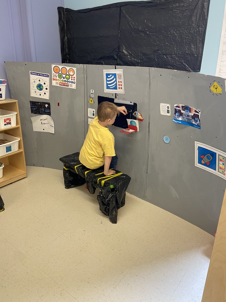 Thank you Ms. Dober for always encouraging investigation, deep learning and play with your awesome Maker Space Stations! @stpetersprim_mp