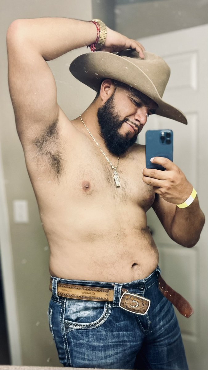 Alex_lopezlim's tweet photo. Birthday weekend.. woot woot.. #cashapp $alexlopezlim https://t.co/trGxp520NZ