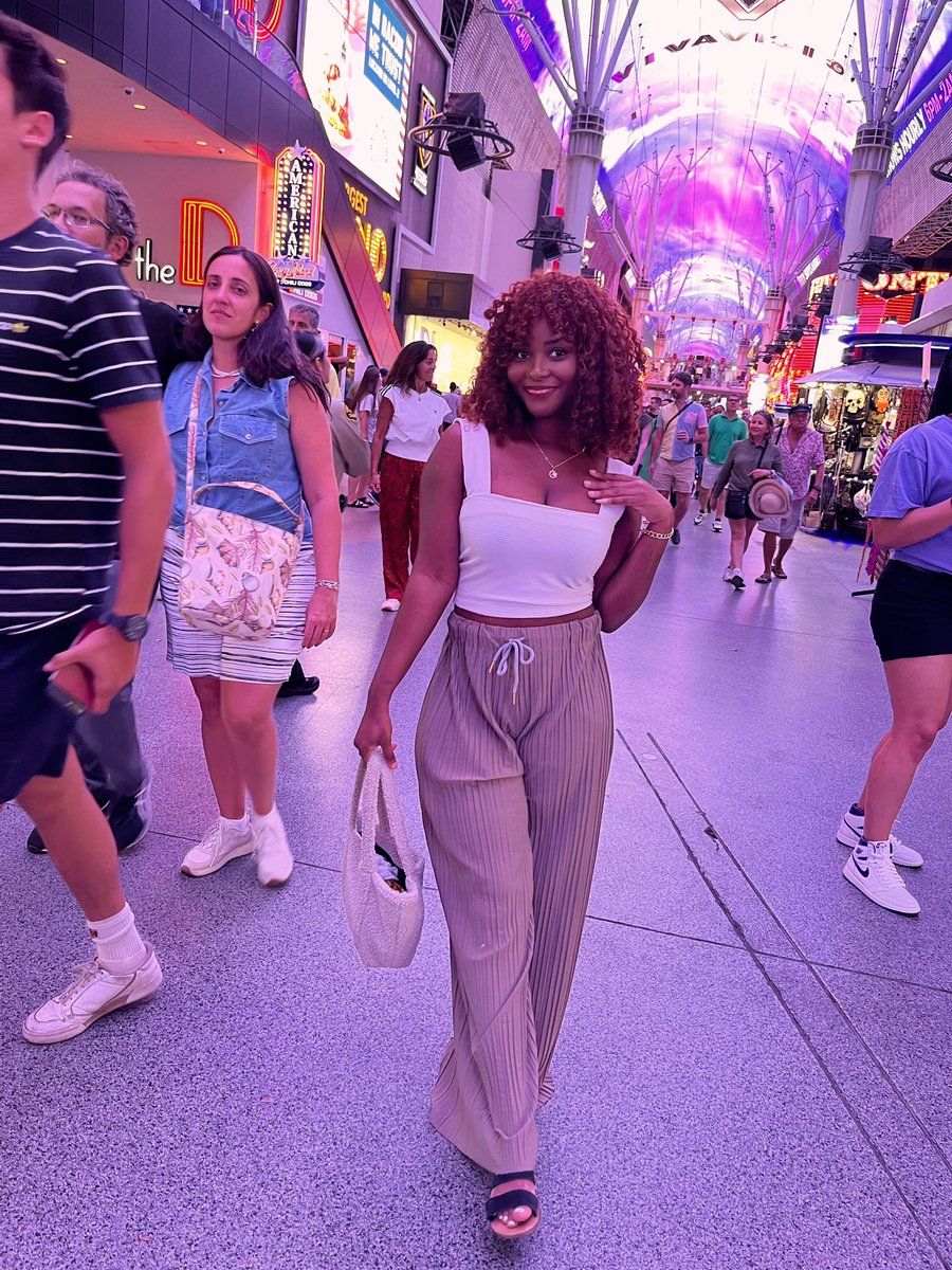 Tilly🧚🏼‍♂️ on Twitter "What happens in Vegas……….😉🤎"