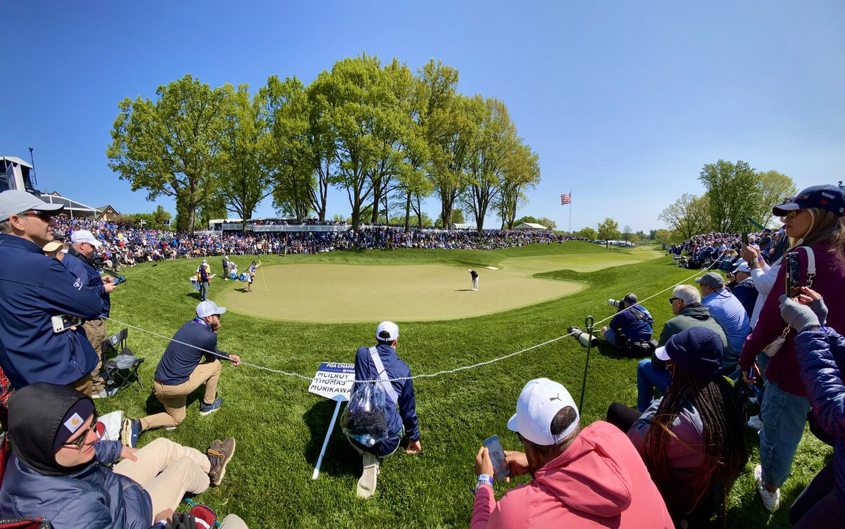 Crowd for the Rory McIlroy-Justin Thomas-Collin Morikawa group was…something #PGAchamp @Batavia_Daily https://t.co/H52UgBEkoe