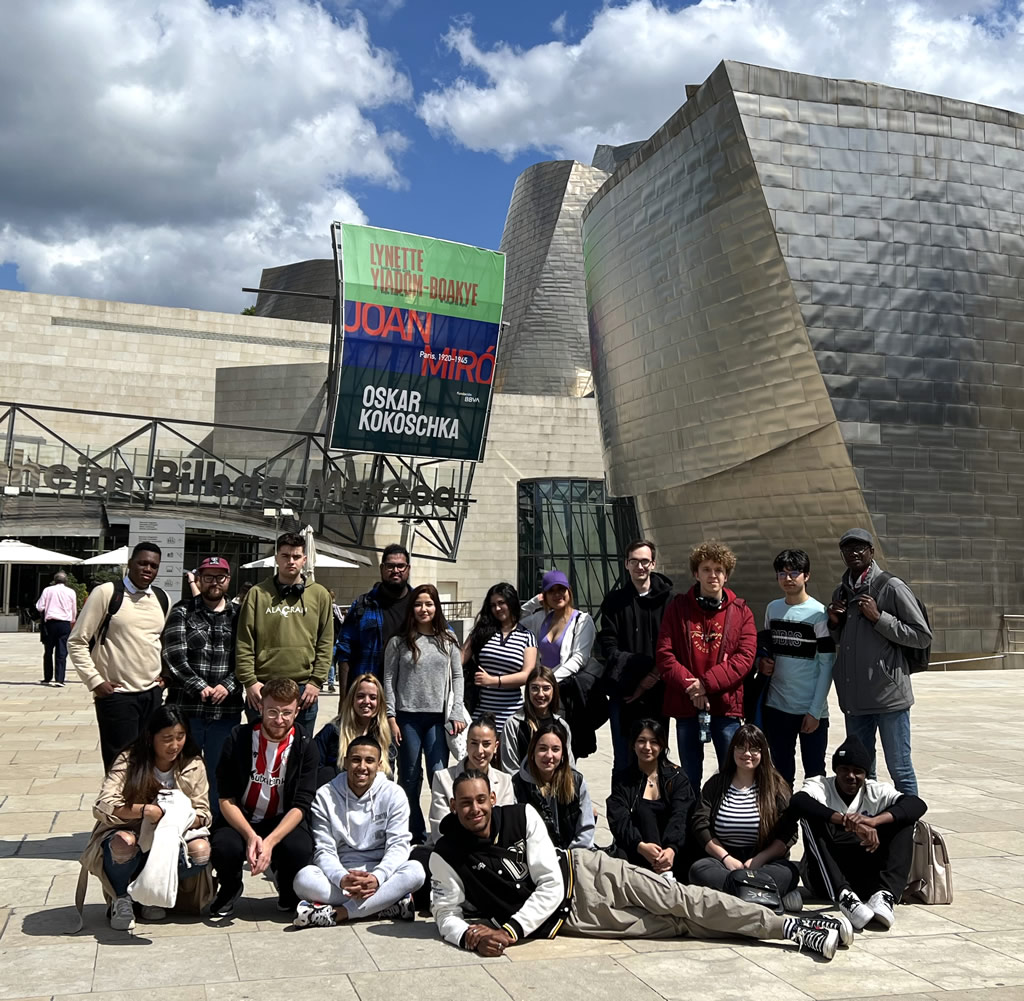SopenaBilbao's tweet photo. Alumnado de 1º de Turismo celebra hoy el Día Internacional de los Museos, visitando museos de Bilbao.
https://t.co/KN0mKqnltt
#LaOportunidaddeSuperarte
#ContigoSopeñaEsMás https://t.co/4uCmkvZHco