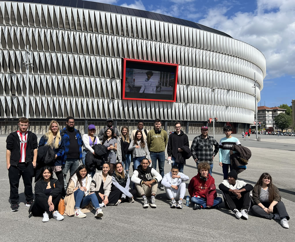 SopenaBilbao's tweet photo. Alumnado de 1º de Turismo celebra hoy el Día Internacional de los Museos, visitando museos de Bilbao.
https://t.co/KN0mKqnltt
#LaOportunidaddeSuperarte
#ContigoSopeñaEsMás https://t.co/4uCmkvZHco