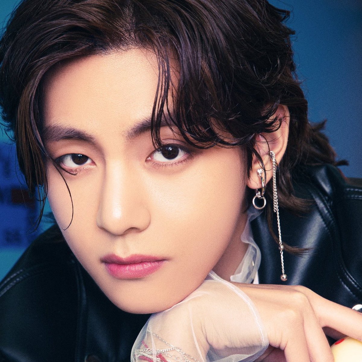 daily milf tae on Twitter "the black card of face cards, actually"