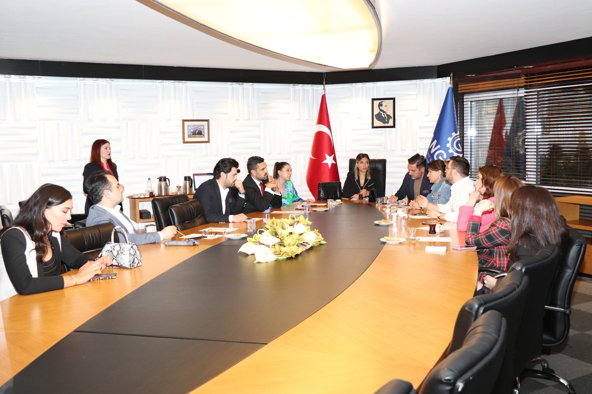 Üyeler Arası Ticaret Komisyonumuz, Komisyon Başkanı Didar AVCI'nın başkanlığında Dernek merkezimizde bir araya geldi. Toplantıda, önümüzdeki günlerde yapılması planlanan proje ve faaliyetler hakkında istişarelerde bulunuldu.

#ANGİAD #ÜyelerarasıTicaretKomisyonu